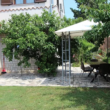 Apartamento Lara *