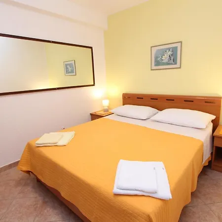 Apartamento Lara *