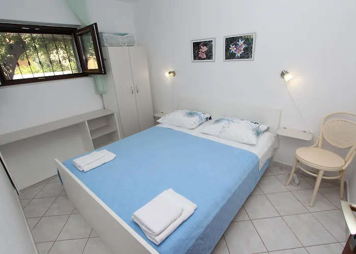 Apartment Lara