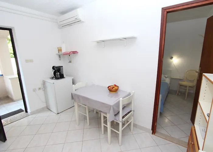 Apartment Lara