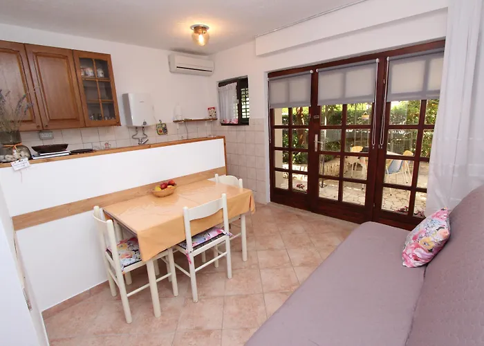 Lara Appartement *