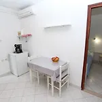 Apartment Lara
