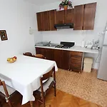 Lara Apartment