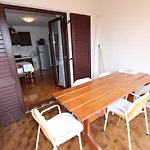 Apartment Lara