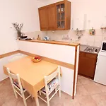 Lara Apartment